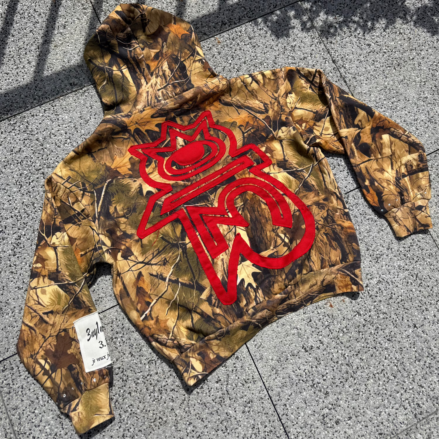 DIAMOND WAR HOODIE