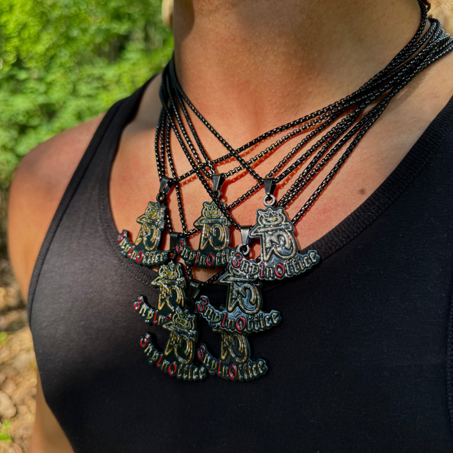 EXCLUSIVE NECKLACE